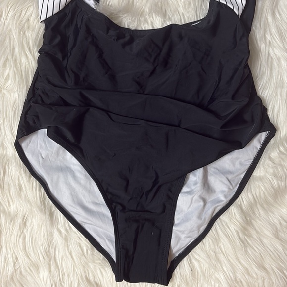 NWT Eomenie One Piece Black And White Tummy Control Wrap Tie Back Size L - Picture 4 of 12